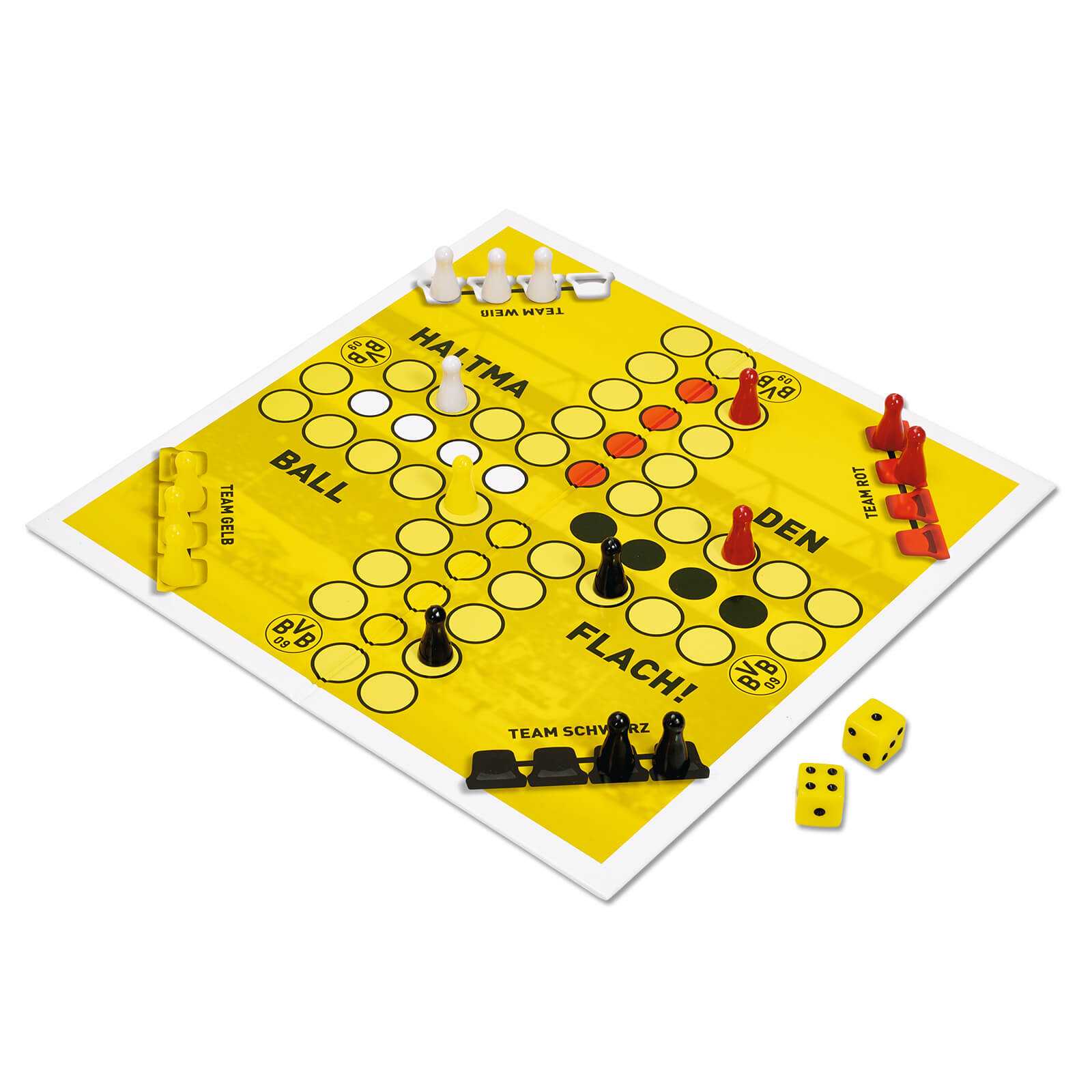Schrägansicht des Brettspiels „BVB-Spiel: Haltma den Ball flach!“ auf gelbem Spielfeld mit BVB-Emblem, Spielfiguren in vier Farben und zwei gelben Würfeln.