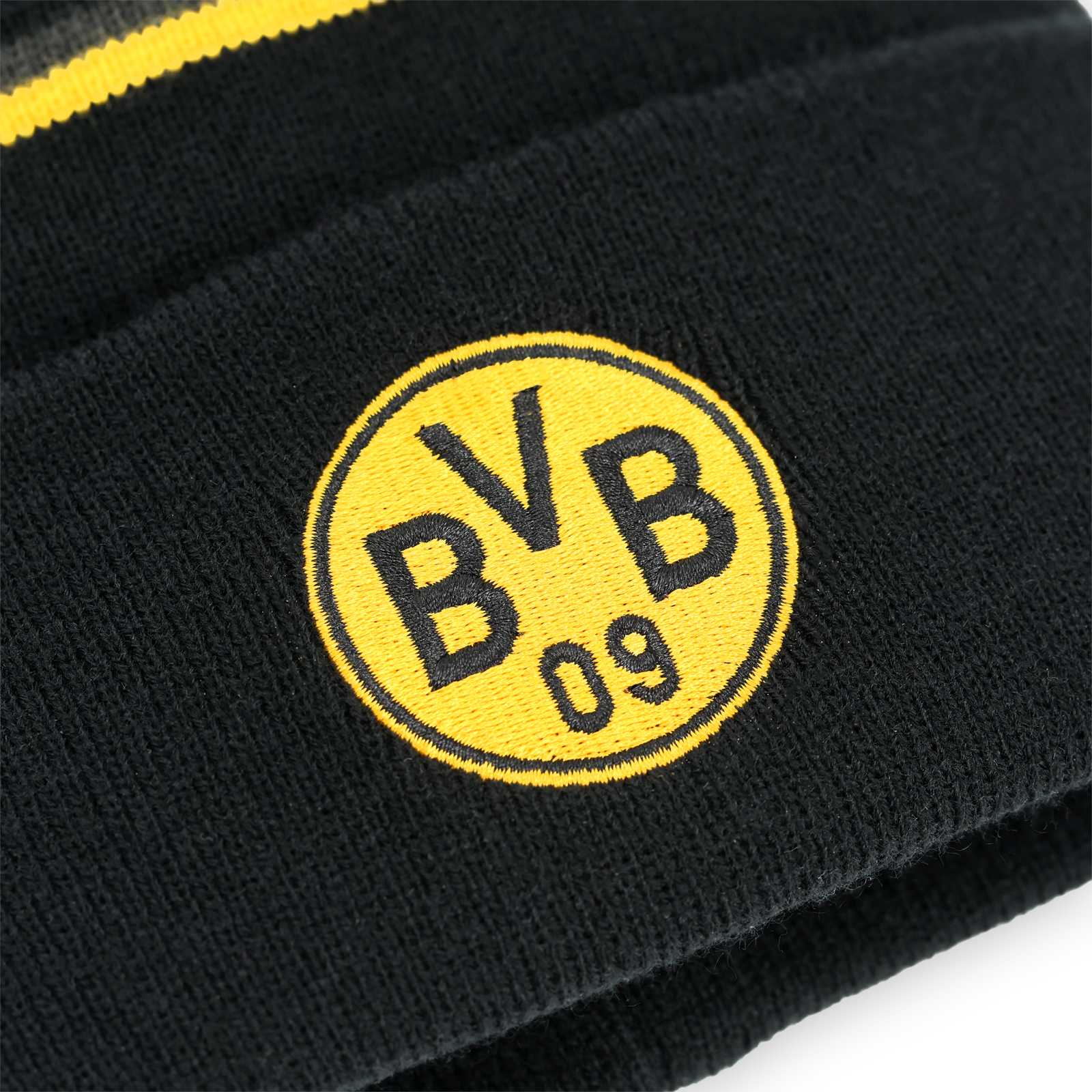 Detailansicht des BVB-Emlems auf der Krempe